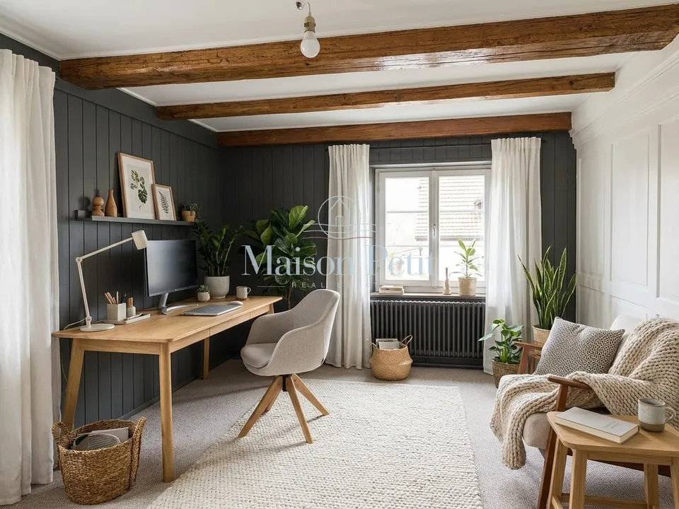 Deux bâtiments, un potentiel : maison d'habitation terminée, grange libre pour rendement !