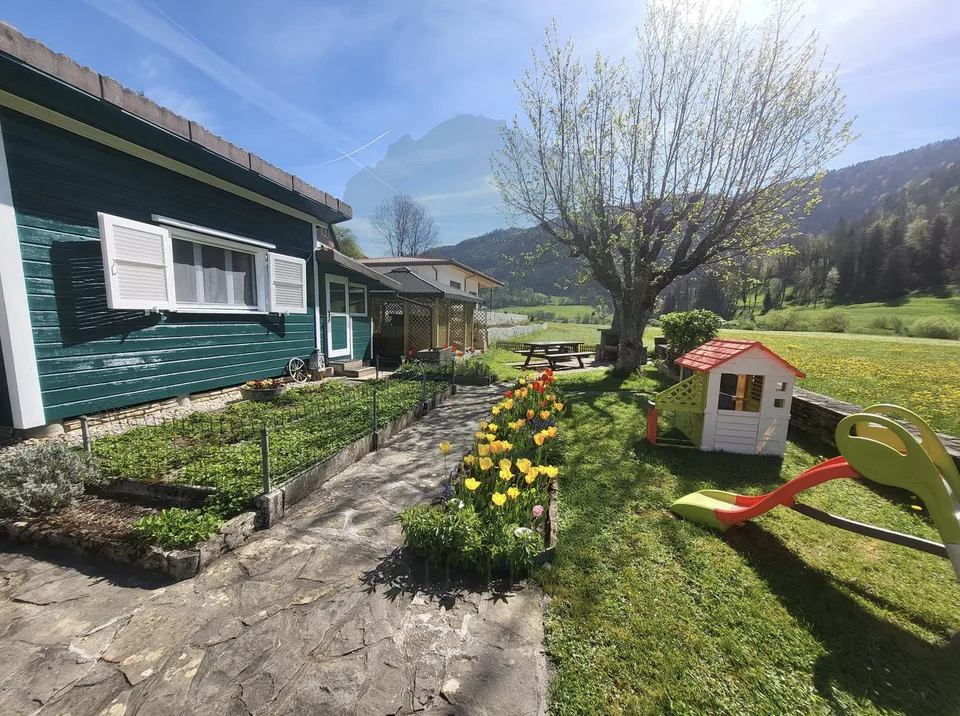 Un vero rifugio sulle rive del Doubs, chalet ristrutturato con bagno nordico