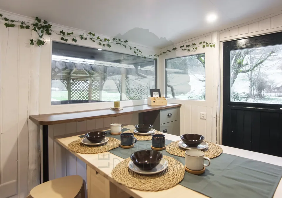 Un véritable refuge au bord du Doubs, chalet rénové avec bain nordique