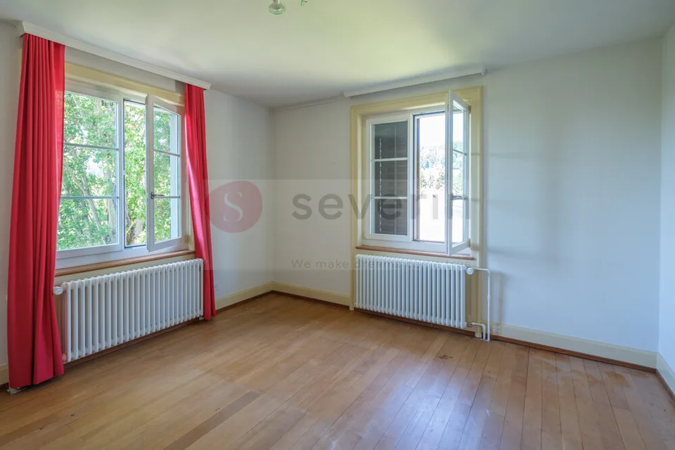 LIEBEN SIE DAS BESONDERE - 8.5 ZIMMER VILLA-180M2 - 1200M2 GRUNDSTÜCK