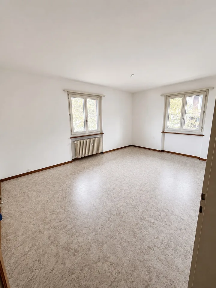 4-Zimmer-Wohnung direkt beim Thunersee  befristet bis 31.05.2027
