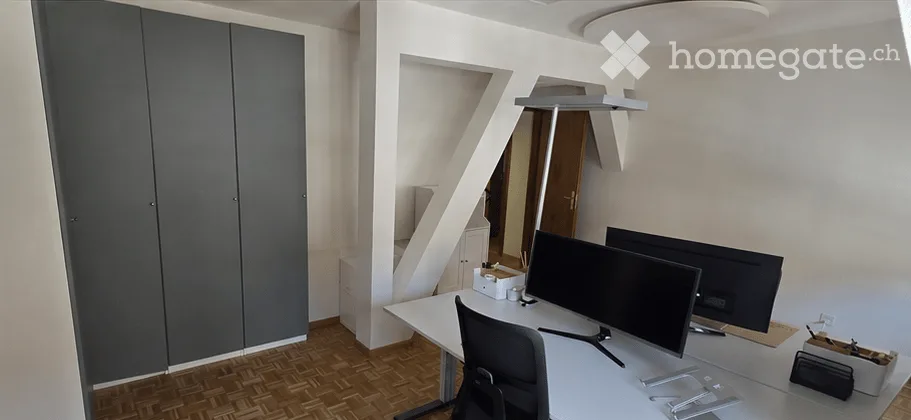 Bright office space with a view of Basel's Marktplatz – 180 m² in a central location in Basel
