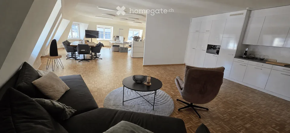Bright office space with a view of Basel's Marktplatz – 180 m² in a central location in Basel