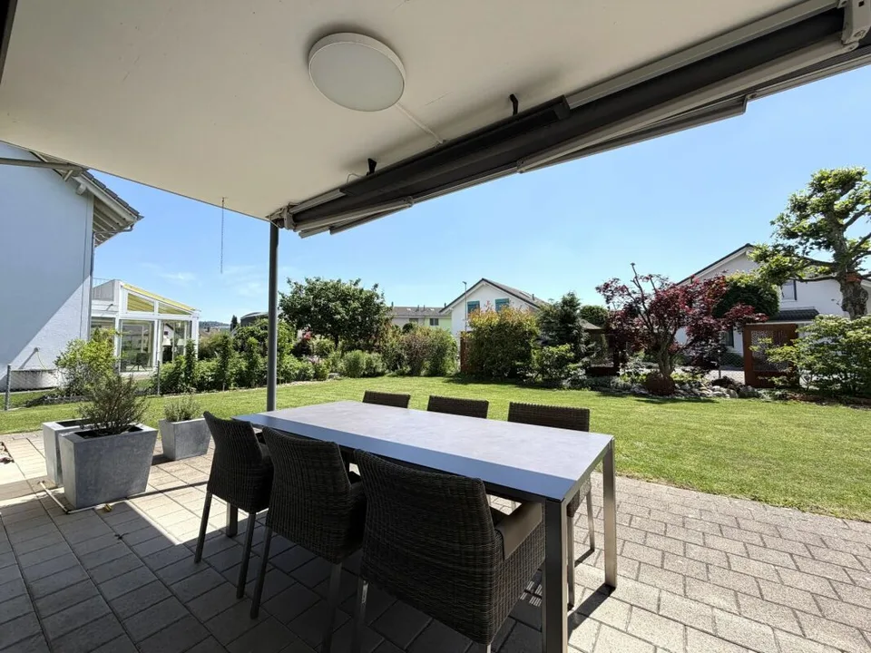 Gepflegtes 5 1/2 Zimmer Einfamilienhaus an bester Lage zu verkaufen