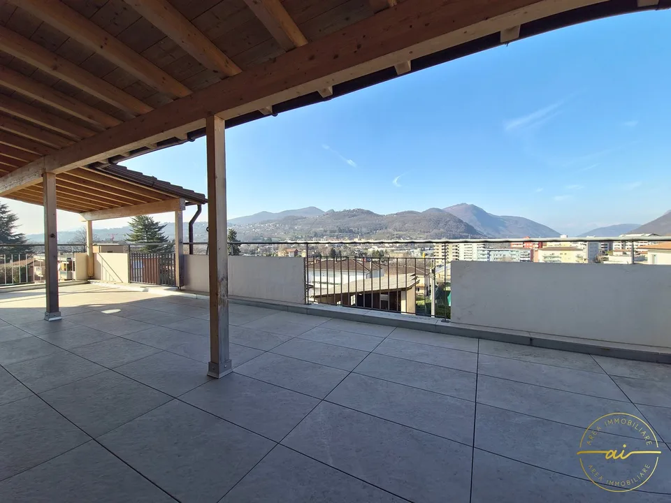 APPARTAMENTO DI 4 LOCALI CON AMPIA TERRAZZA COPERTA A MENDRISIO A REDDITO