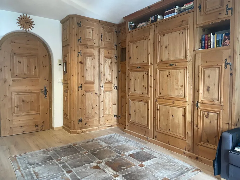 In Celerina an absolut ruhiger Lage heimeliges 1-Zimmer-Appartement zu verkaufen