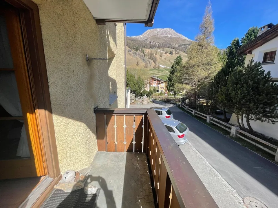 In Celerina an absolut ruhiger Lage heimeliges 1-Zimmer-Appartement zu verkaufen
