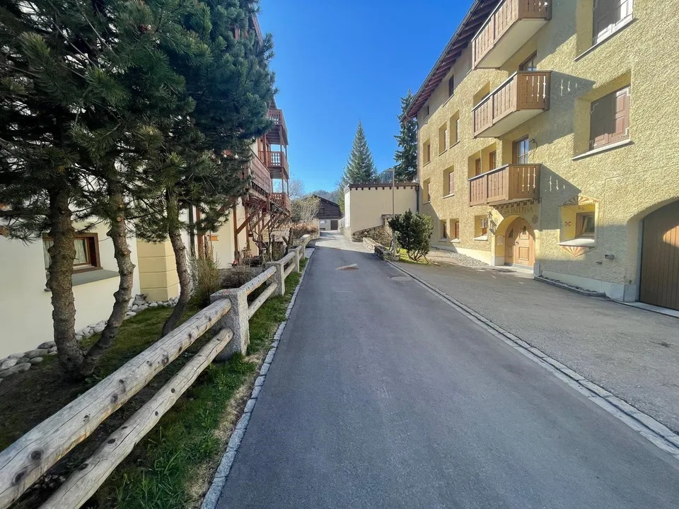 In Celerina an absolut ruhiger Lage heimeliges 1-Zimmer-Appartement zu verkaufen