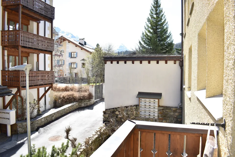 In Celerina an absolut ruhiger Lage heimeliges 1-Zimmer-Appartement zu verkaufen