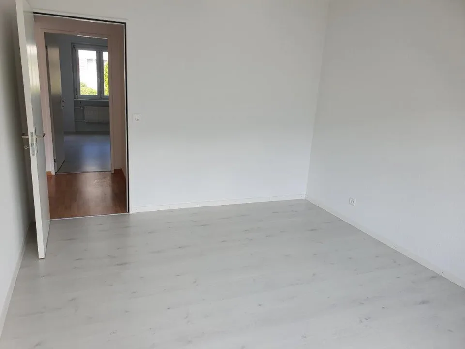 Charmante 3.5-Zimmer-Wohnung mit Bergblick in Sonceboz-Sombeval