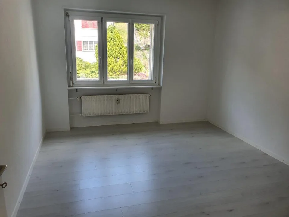 Charmante 3.5-Zimmer-Wohnung mit Bergblick in Sonceboz-Sombeval