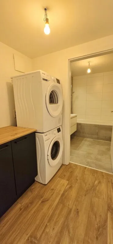 Schönes renoviertes 4,5-Zimmer-Apartment mit Balkon in Montet