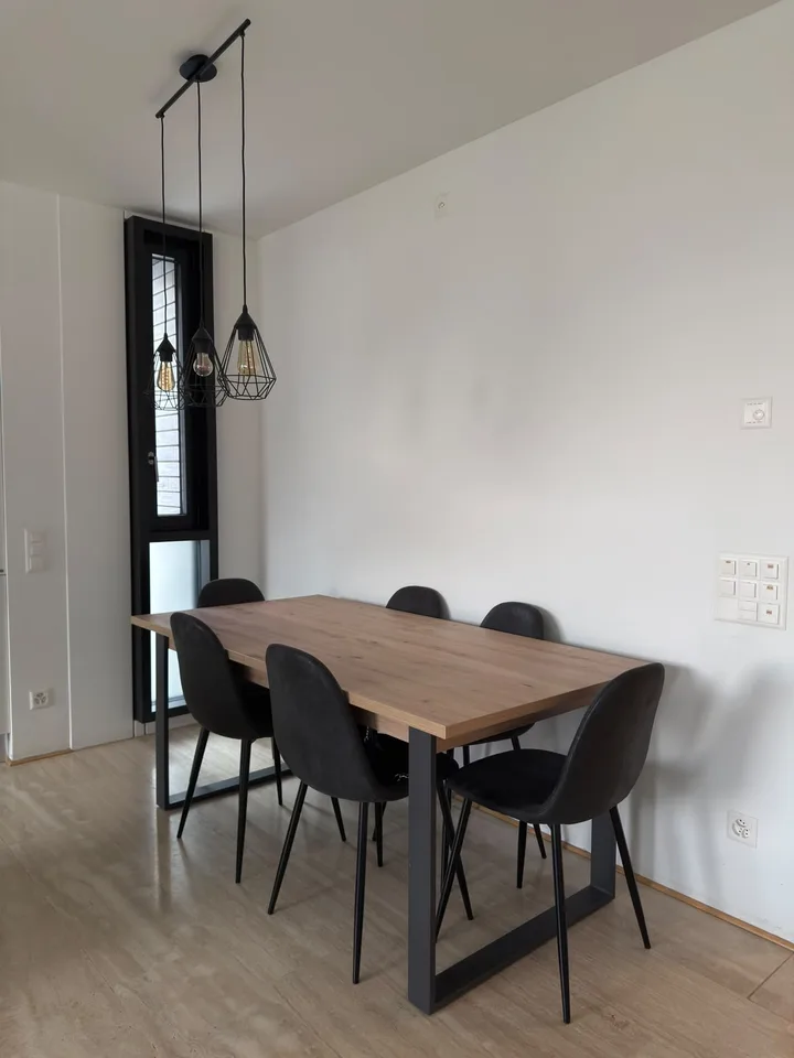 Bright 3-room apartment with balcony in Losone