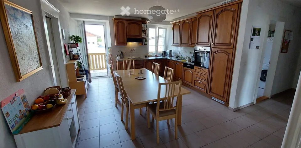 Four-room apartment in the center of Mézières