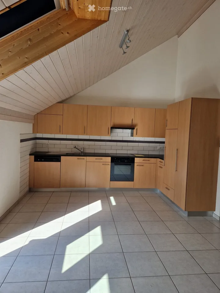 Zu vermieten schönes 5,5-Zimmer-Duplex-Apartment, 145 m²