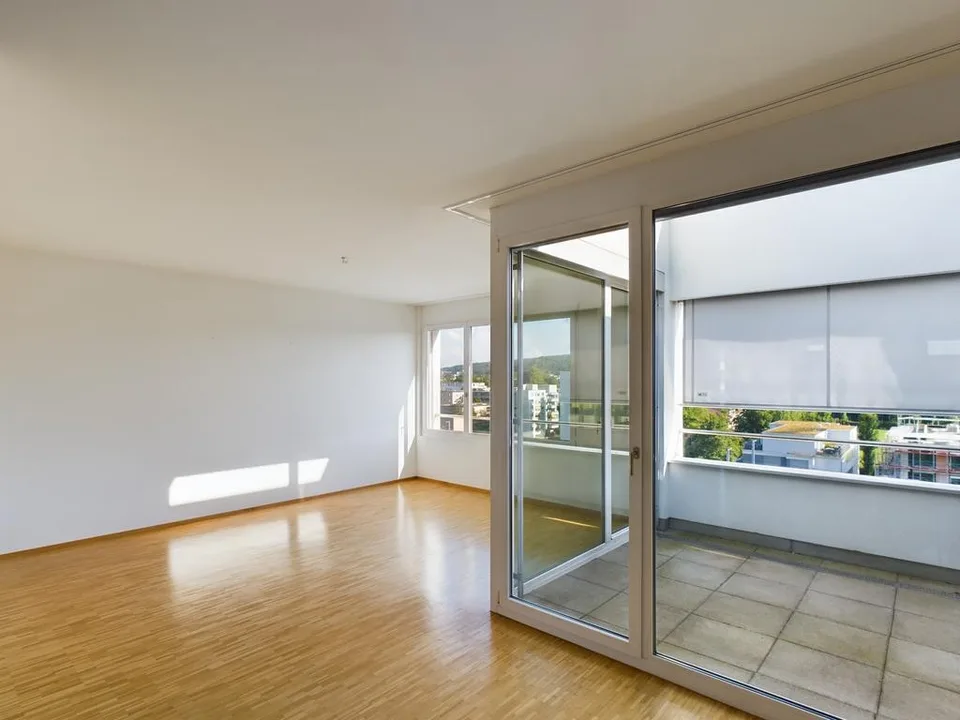 5.5 Room Maisonette Apartment in the Heart of Oerlikon