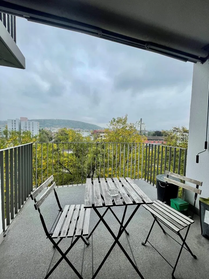 5.5 Room Maisonette Apartment in the Heart of Oerlikon