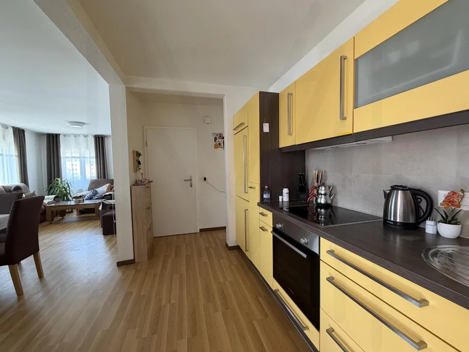 3,5-Zimmer-Wohnung im 1. Stock