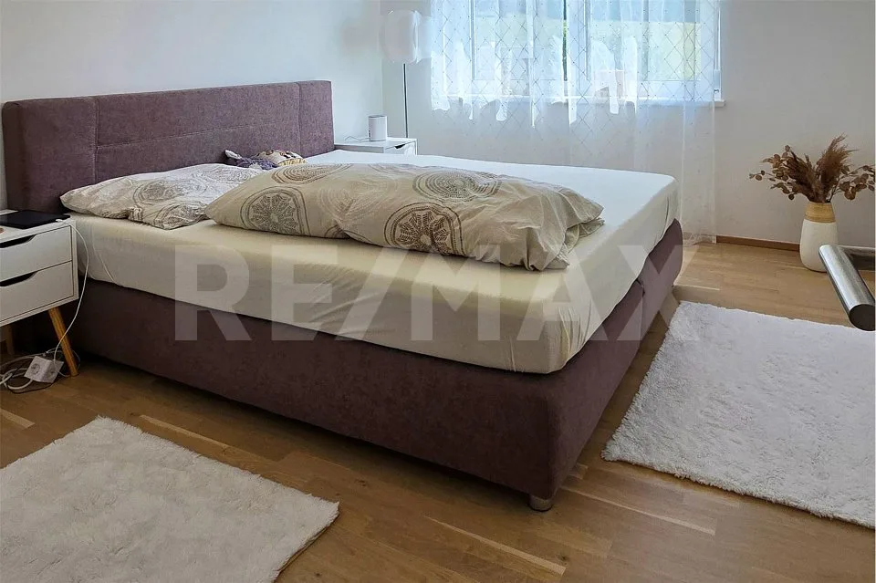 Newly valued multi-family house with 4 apartments and interesting returns in the Tuscany of Austria