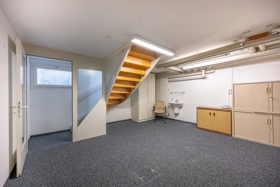 Espace polyvalent avec potentiel pour un appartement attractif