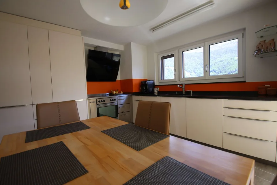Top 5.5 Zimmer Wohnung mit Top Preis - Leistungsverhältnis: CHF 3'250.00/m2!