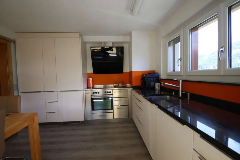 Top 5.5 Zimmer Wohnung mit Top Preis - Leistungsverhältnis: CHF 3'250.00/m2!