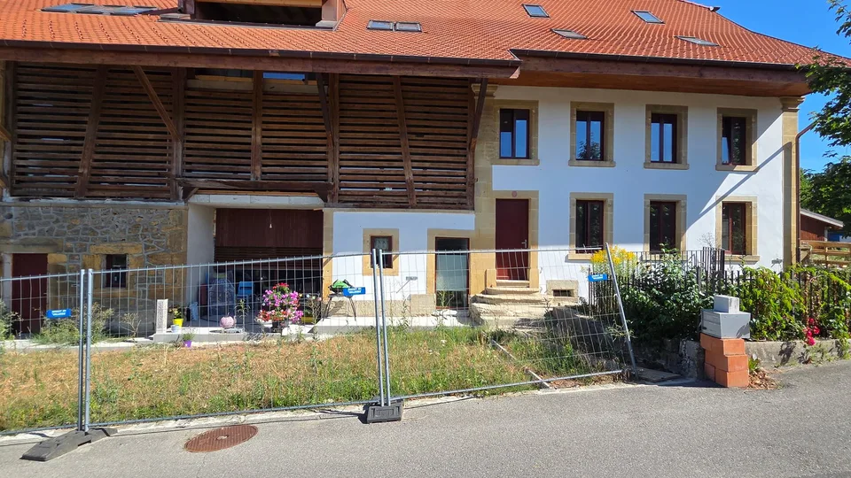 Schönes Apartment mit 3,5 Zimmern (Lot 4)