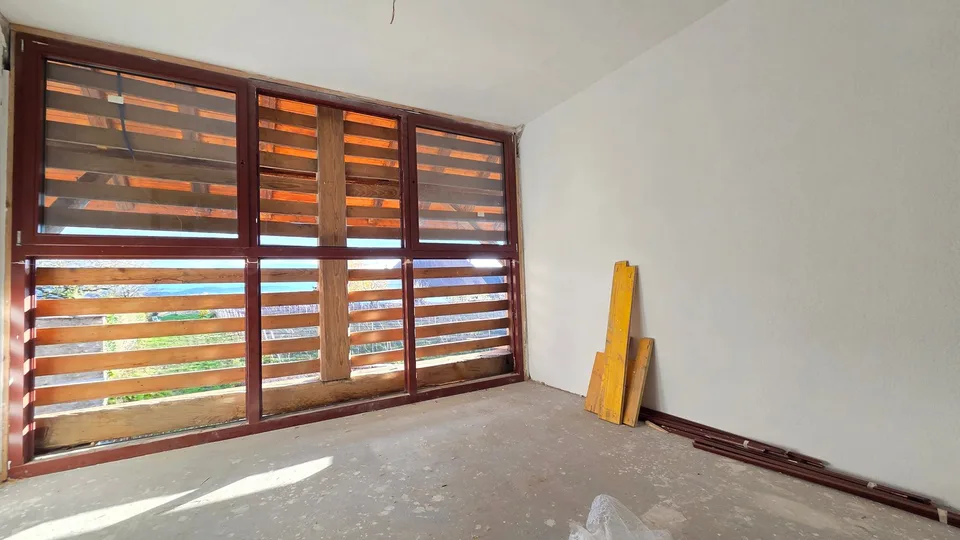 Schönes Apartment mit 3,5 Zimmern (Lot 4)