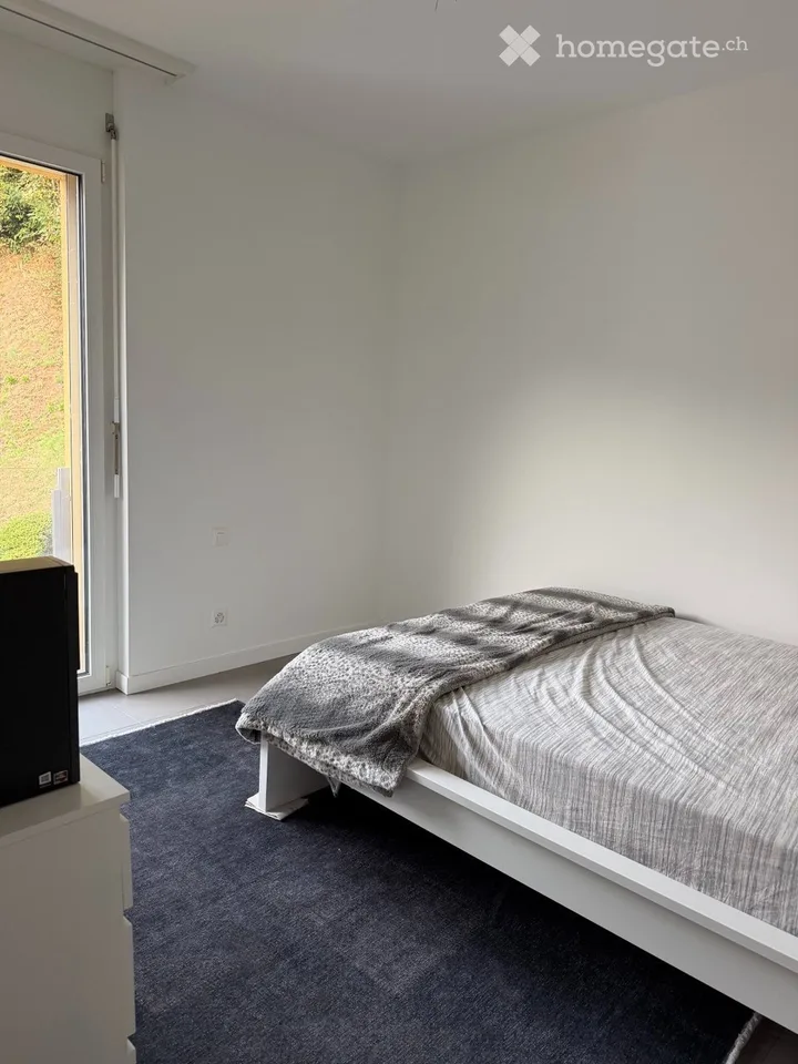 Wohnung 3,5 mit 2 Badezimmern und 2 Schlafzimmern + Garage