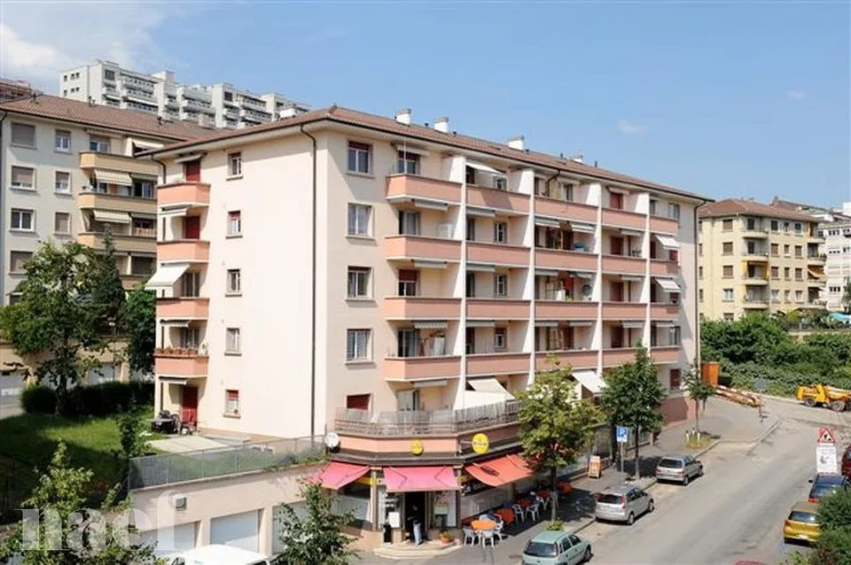 Appartement de 2 pièces au 4ème étage.