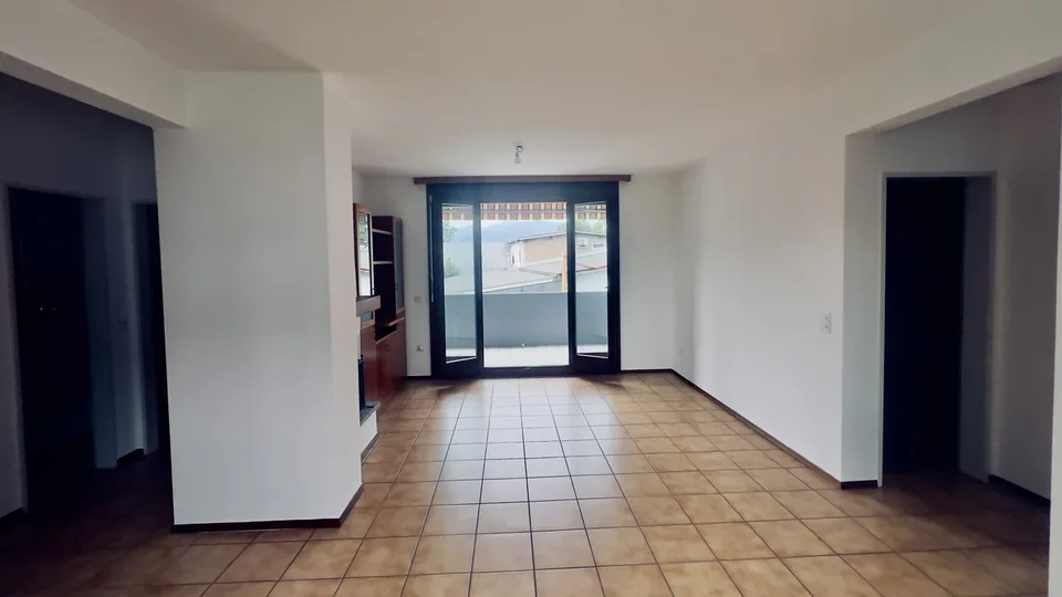 4,5 locaux avec place de parking à quelques pas du Lido di Agno