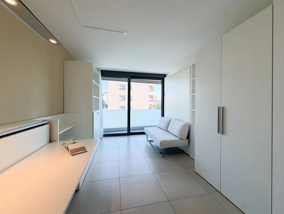 APPARTEMENT STUPÉFIANT DE 4,5 PIÈCES AVEC TERRASSE PANORAMIQUE À MENDRISIO