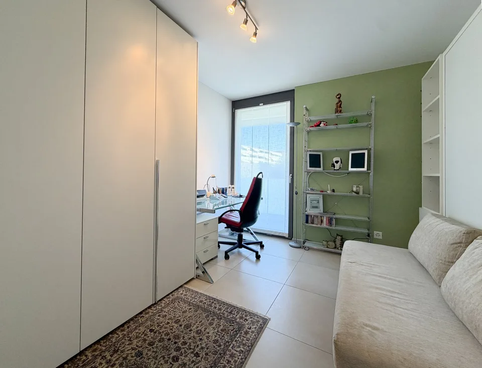 APPARTEMENT STUPÉFIANT DE 4,5 PIÈCES AVEC TERRASSE PANORAMIQUE À MENDRISIO