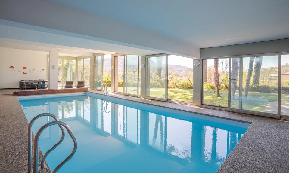 EXKLUSIV - VILLA 6.5 ZIMMER MIT POOL IN NOVAZZANO