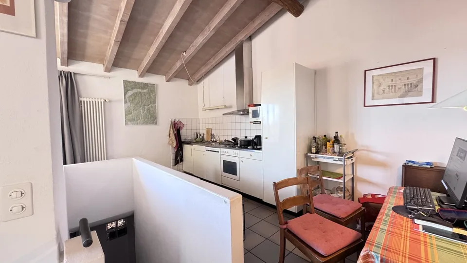Maison spacieuse et caractéristique de 6.5 pièces à Cadro