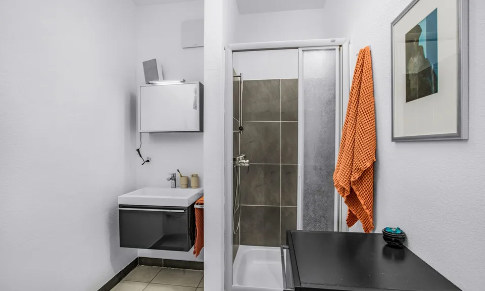 APPARTEMENT STUPÉFIANT ET MODERNE DE 5.5 PIÈCES AVEC GRANDE TERRASSE À STABIO