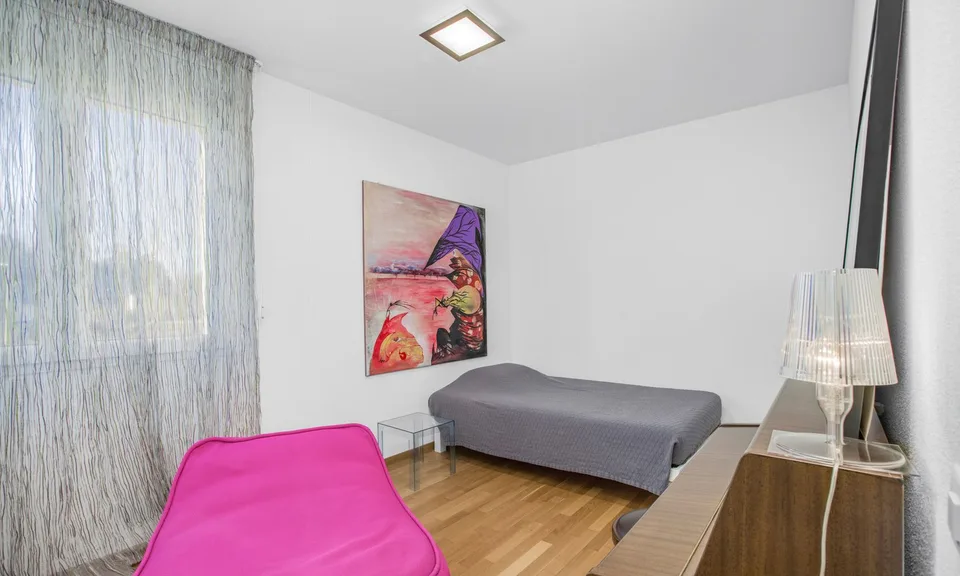 APPARTEMENT STUPÉFIANT ET MODERNE DE 5.5 PIÈCES AVEC GRANDE TERRASSE À STABIO