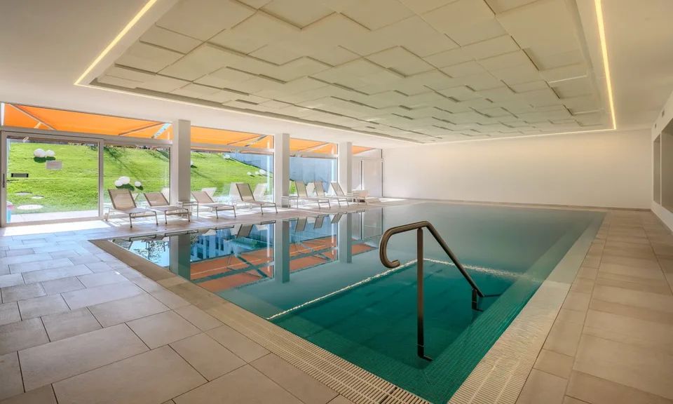 SPLENDIDES 4.5 LOCALE MIT PRIVATGARTEN IN LUGANO FIGINO