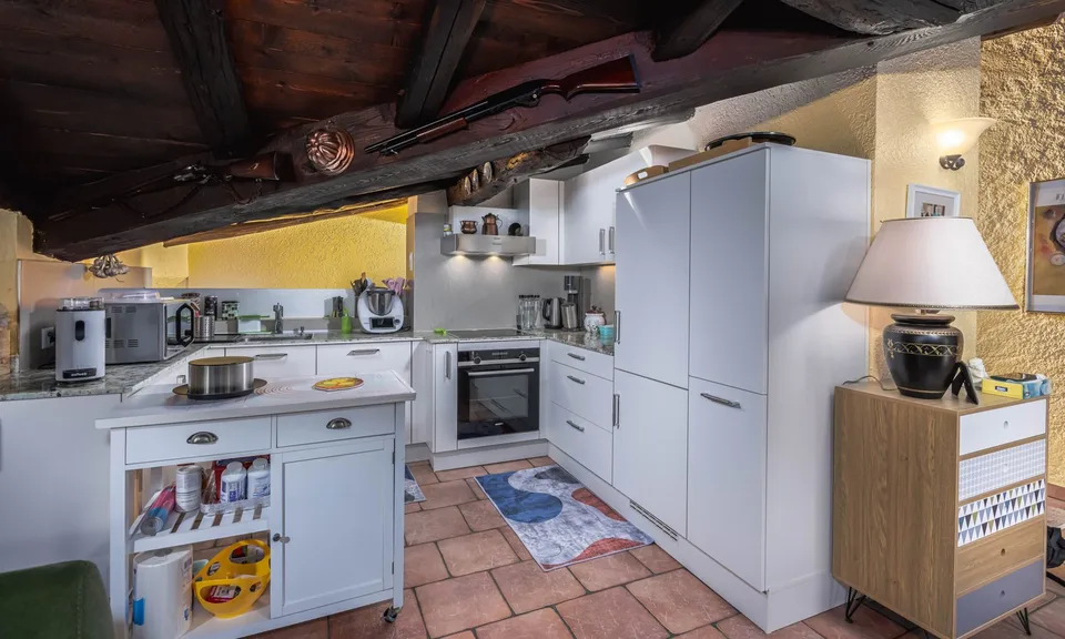 APPARTEMENT 3.5 PIÈCES SPACIEUX AVEC GRANDE TERRASSE ET VUE DÉGAGÉE À CAPRIASCA