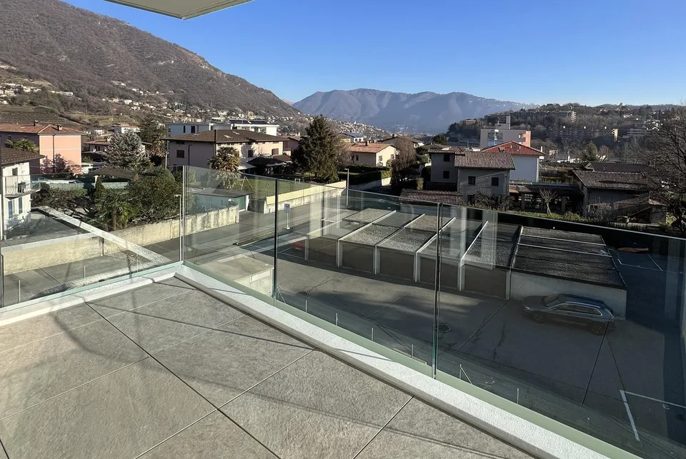 STUPENDO 2.5 LOCALI CON VISTA APERTA COME NUOVO A VACALLO