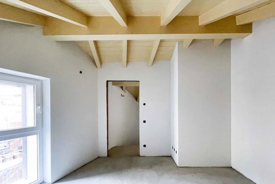 GRANDE CASA 6.5 LOCALI INTERAMENTE RINNOVATA A MIGLIEGLIA