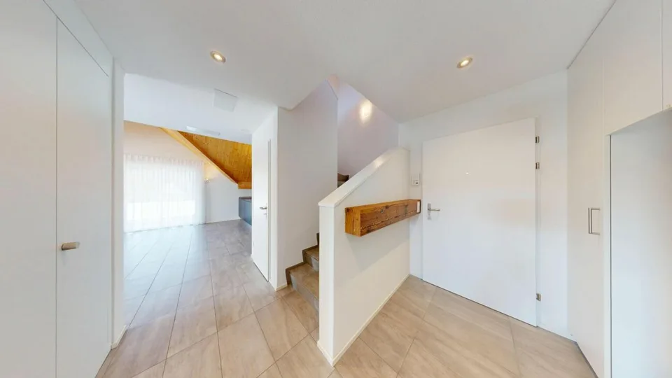 Vivere come in una casa unifamiliare: maisonette di 5,5 locali su 168 m² vicino all'Aare