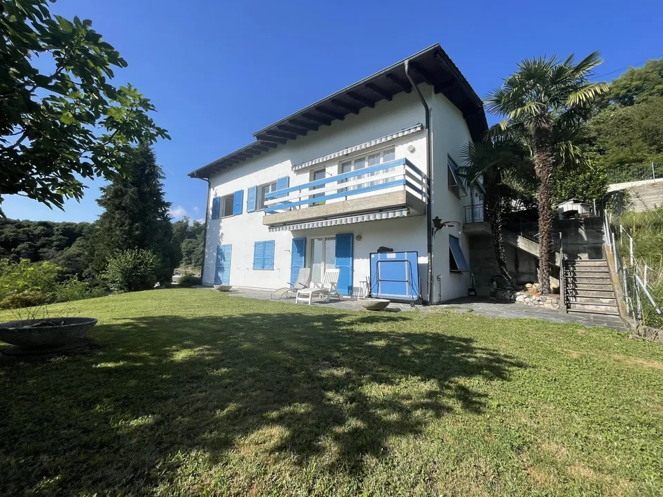 BELLA CASA PANORAMICA 5.5 CON DOPPIO POSTEGGIO
