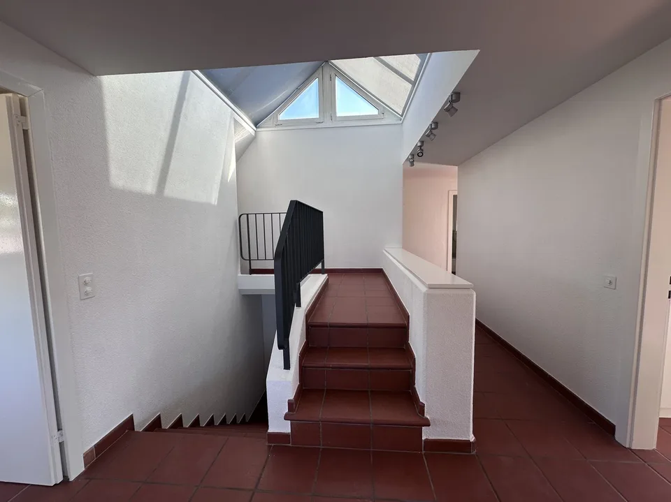 IMPERDIBILE ATTICO 4.5 CON PISCINA E VISTA PANORAMICA