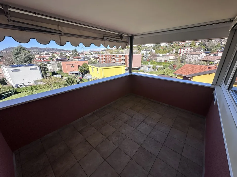 IMPERDIBILE ATTICO 4.5 CON PISCINA E VISTA PANORAMICA