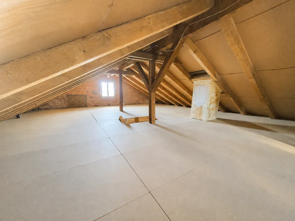 An bester, unverbaubarer & ruhiger Lage - Einfamilienhaus mit Ausbaupotenzial für 1 weiteres Zimmer
