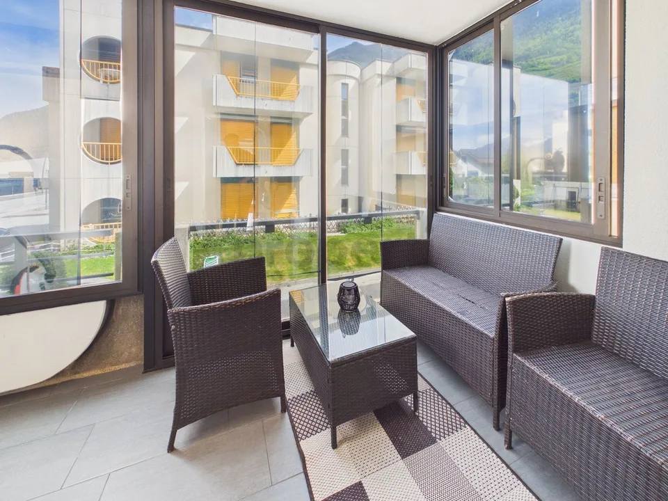 Spacious 4.5 rooms - apartment with balcony, Saxon