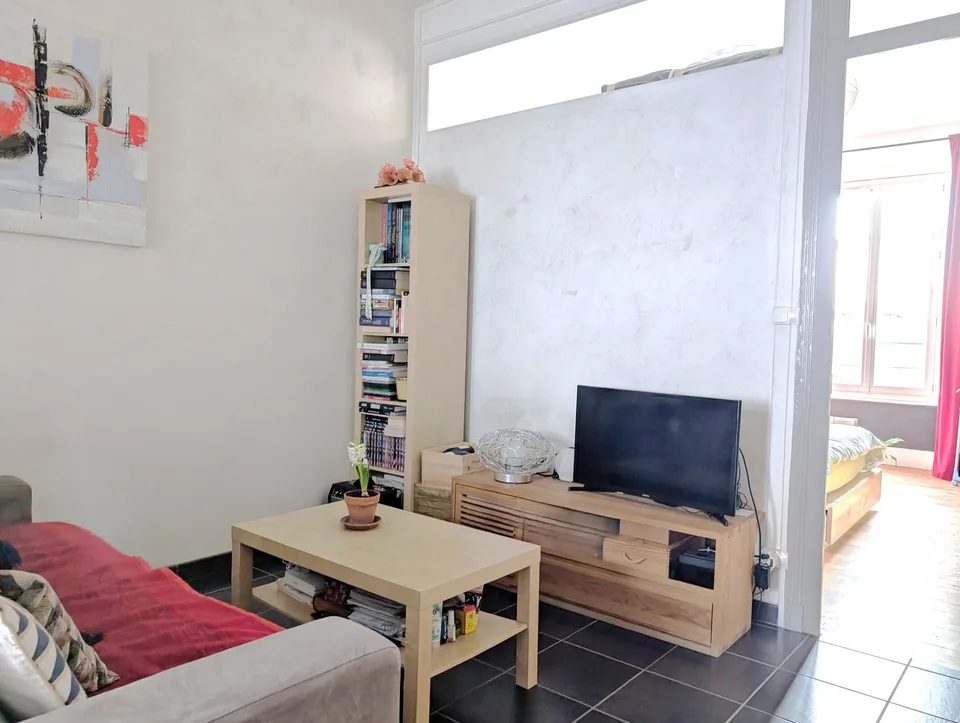 Grenoble Zentrum, renoviertes T2 mit 44m2, Balkon und Keller