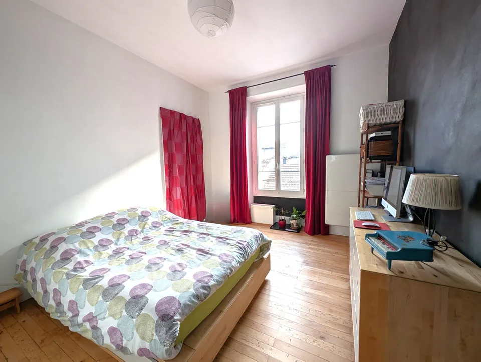 Grenoble centre, T2 rénové de 44m2 avec balcon et cave