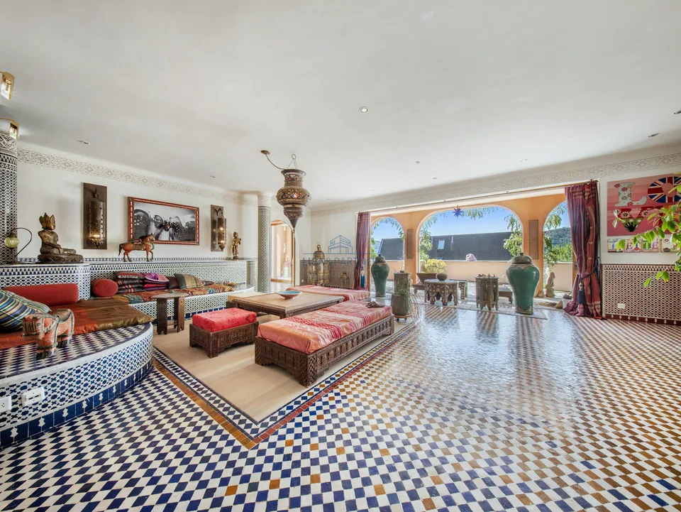 Einzigartige Villa mit exklusivem Wohnambiente & viel Raum zum Leben